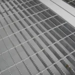 10ft Open Mesh Floor Bunded Store